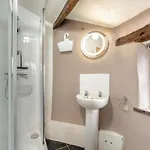 2 Bed In Oc-c34128 * Lindale