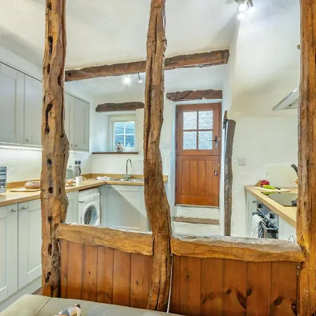 2 Bed In Oc-c34128 Holiday home *